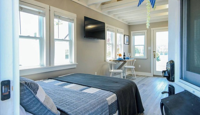 Coastal Bunkie Retreat | Near Halifax | Sauna Access | Private Beach