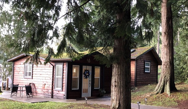 Cobble Hill Cottage - Enjoy a peaceful nights rest after exploring the Valley.
