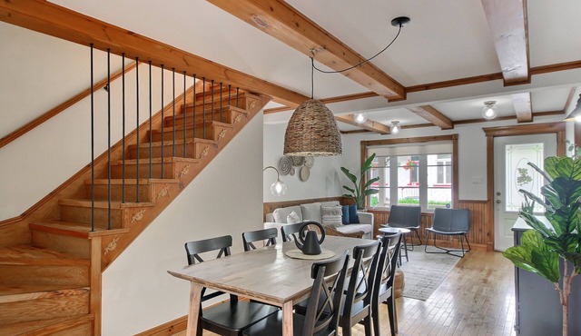 Comfort in the historic district of Old Lévis - 10 min from ferry to Old Quebec