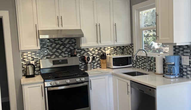 Comfortable family home close to hospital
