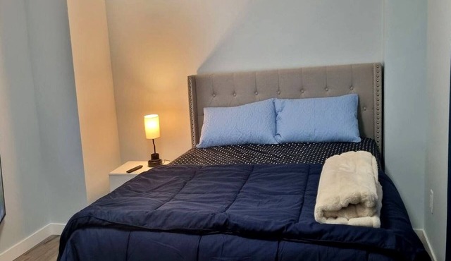 Comfy Apartment at Prairie Pointe.