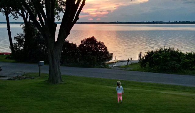 Compostela Waterfront Cottage in Prince Edward County