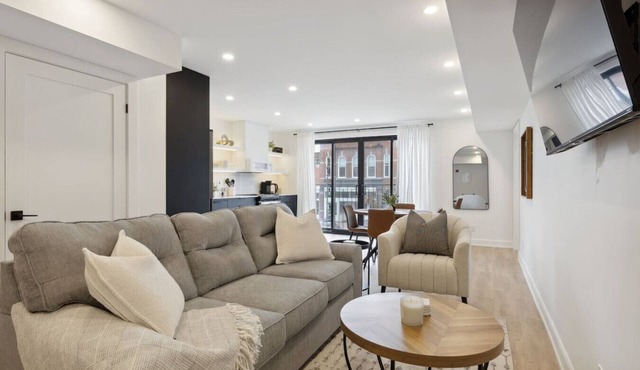 Condo for 4 Overlooking Downtown Collingwood