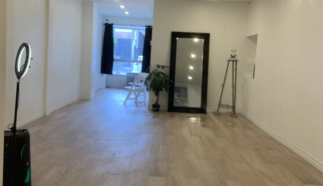 Contemporary Multipurpose Space For Your Next Event. Close to LCBO. Free Parking