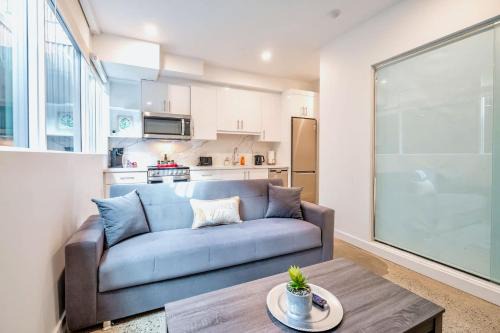 Corktown Comfort Basement Suite Downtown Stay