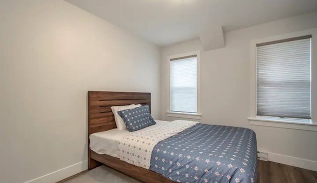 Cosy 1 Bedroom Basement Apartment
