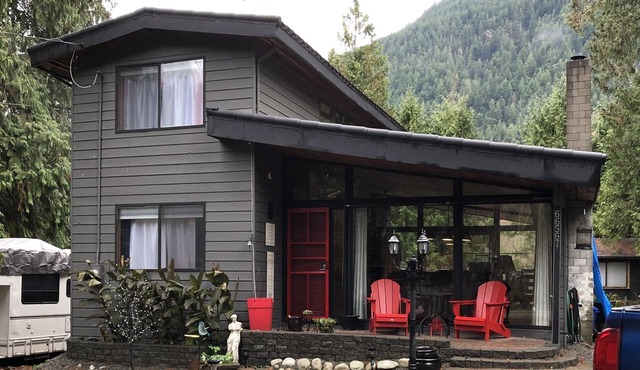 Cosy Cottage at Kawkawa Lake
