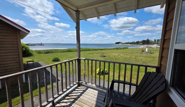 Cottage #2 Hunts Point Beach Cottages 2 bedrooms