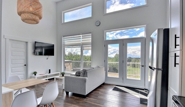 Cottages with private SPA / Waterfront / Lac-St-Jean