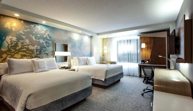 Courtyard by Marriott Montreal West Island/Baie D’Urfe