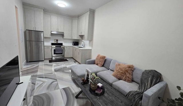 Cozy 1-bed and bath ground level suite near surrey and guildford