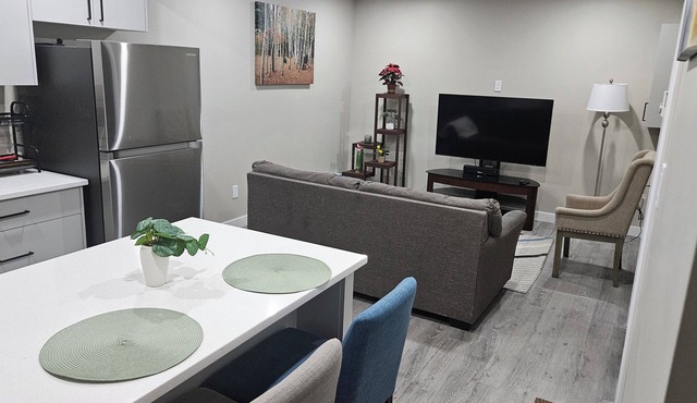Cozy 1-bedroom Suite in Saskatoon -Fully Furnished near Industrial Area/Shops