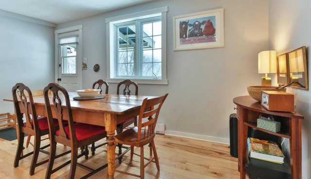 Cozy 2-bedroom Eastern Townships geyaway Jay Peak/Bromont/Owls Head/Sutton