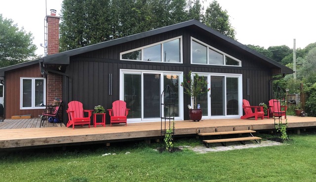 Cozy 3-Bedroom Cottage in Turkey Point, close to beach, hiking & biking trails