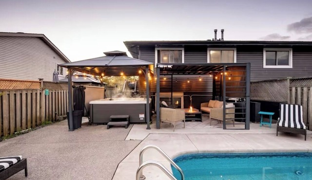 Cozy 3Bed w/Pool, Hot Tub & Fire Pit – 15 Mins to Falls