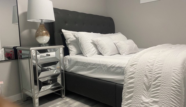 Cozy and Clean Legal Suit in North West Calgary