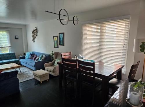 Cozy and comfortable home - Living room and Kitchen is shared