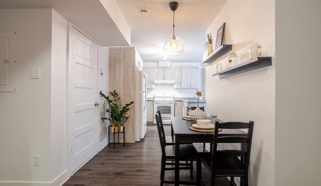 Cozy and Spacious Condo Downtown