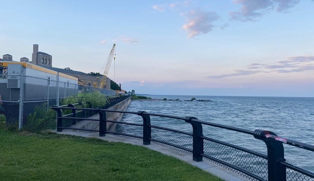 Cozy Beach Retreat. Close to Great Restaurants in Toronto