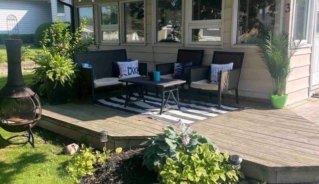 Cozy cottage rental 1 min walk to sandy beach inside unesco world biosphere!