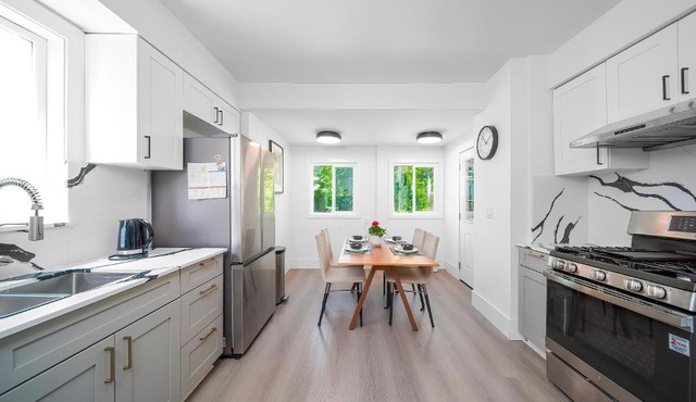 Cozy four bedroom House in Vancouver West