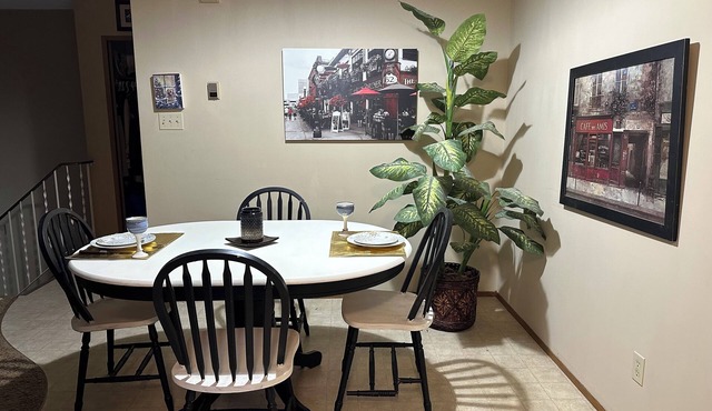 Cozy Getaway: 2-Story Bungalow in Taber: Old-Fashioned Charm with big trees.