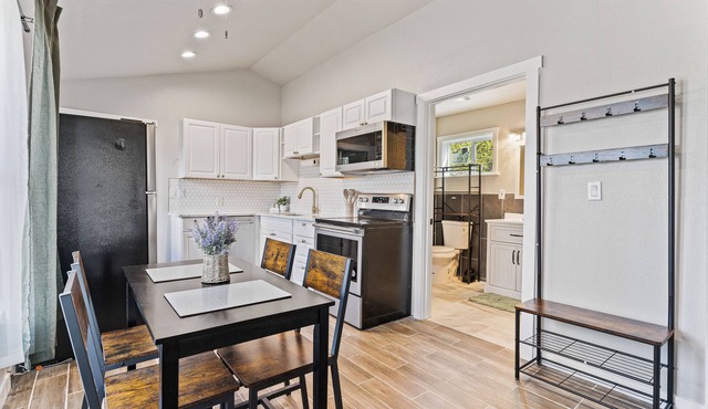 Cozy Home - Walking distance to Downtown Sedro Woolley in Sedro-Woolley