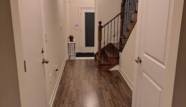 Cozy, minutes from Wasaga & The Blue Mountains!