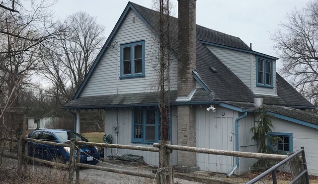 Cozy Nature Retreat 12 minutes from Peterborough- Perfect for Writers & Artists