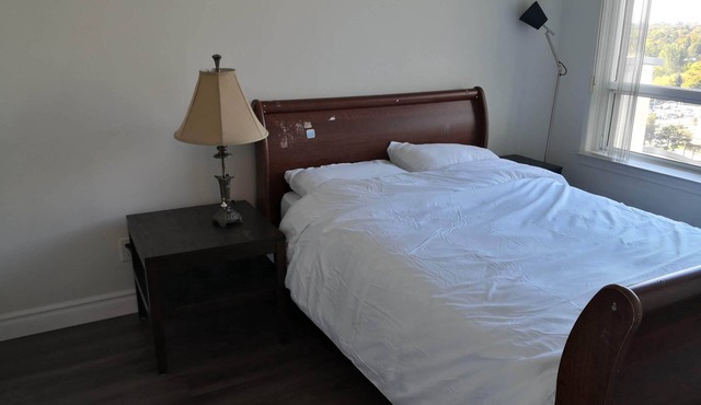Cozy North York Centre 1 BR Condo + Parking