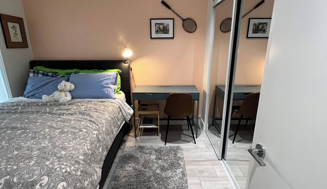 Cozy private room and bathroom