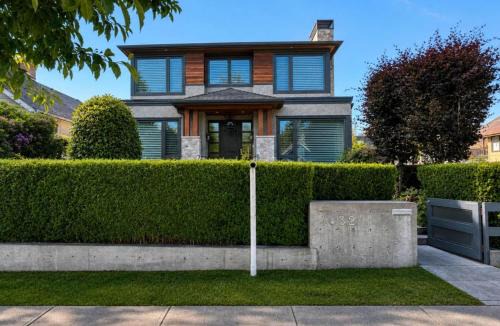 Cozy Private Suite Near UBC & Beaches