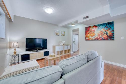 Cozy stay Near YVR 1Bed Sofa bed sleep4