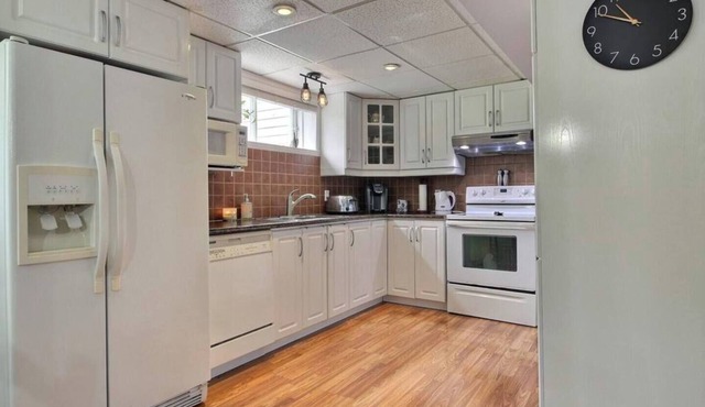 Cozy Turnkey Apartment in Carignan