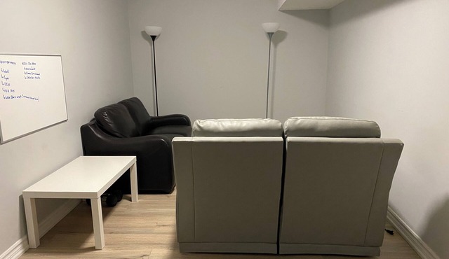 Cozy unit located in one of Markham's fast-growing neighbourhoods.