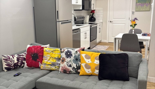 Cozy Urban Hideout