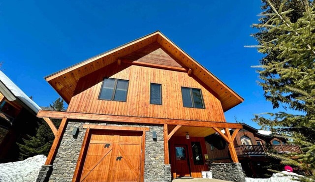 Creekside Family Hideout @ KHMR - Ski in/Ski Out