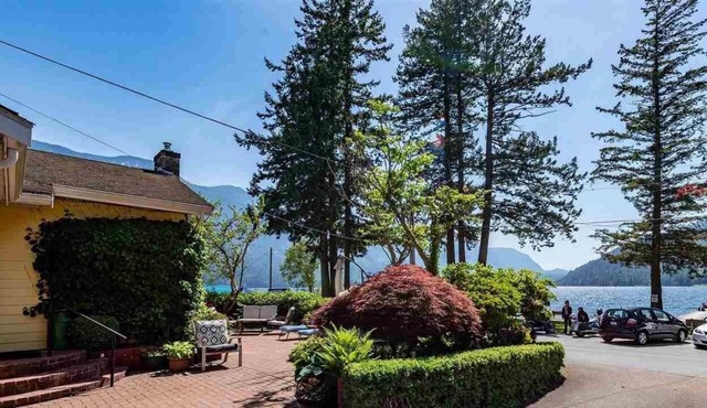 Cultus Lake Waterfront Cabin