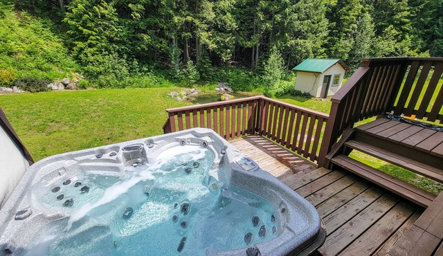 Custom Timber Frame Home with Hot Tub