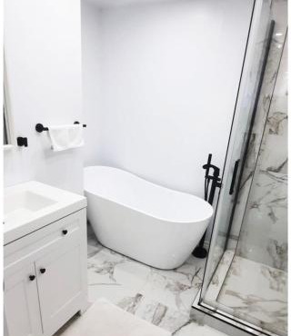Cute 2 BDR condo