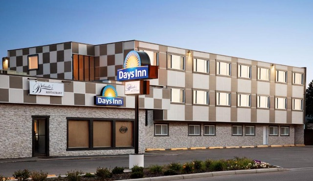 Days Inn by Wyndham Sylvan Lake