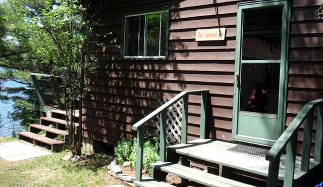 Delightful Cabin Rental near Lake Ontario and Algonquin Provincial Park in Canada