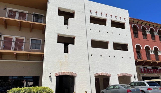 Destination Daytona Condo, Sleeps 6 Super Convenient Ormond Beach Location in Ormond Beach