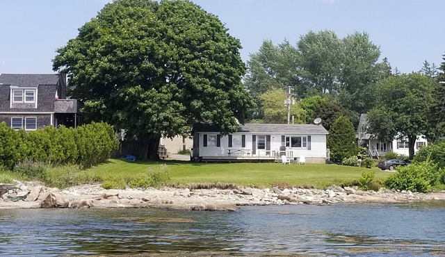 Direct waterfront home