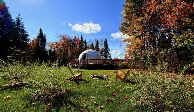 Dome # 1 with view to the mountains