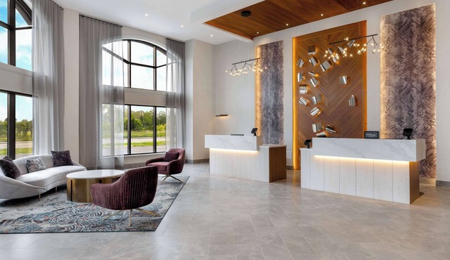 DoubleTree by Hilton Kingston