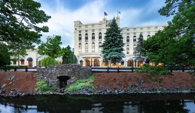 DoubleTree by Hilton Nashua in Nashua