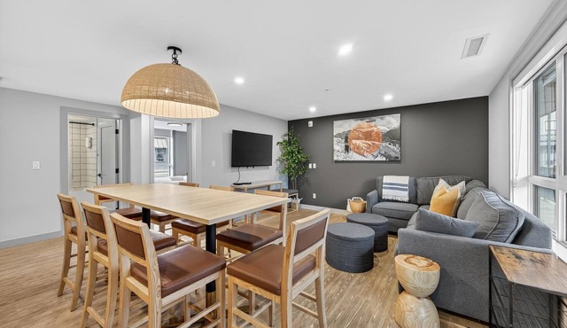 Downtown Suite | Kitchen + Near Mountain Resort