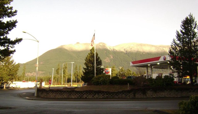 Edgewick Inn in North Bend