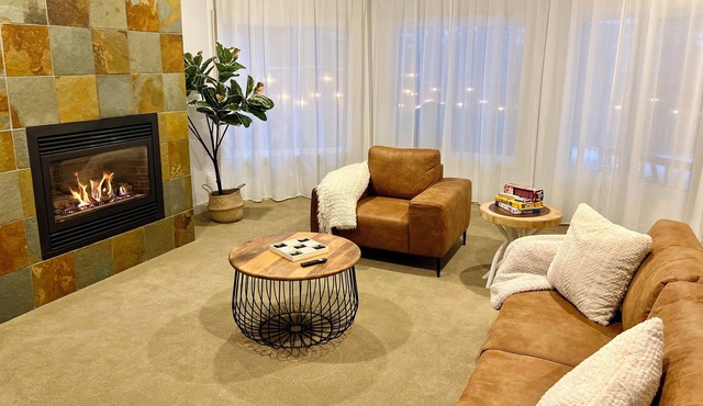 Elegant 2 Bdr suite with cozy Fireplace & Privacy.